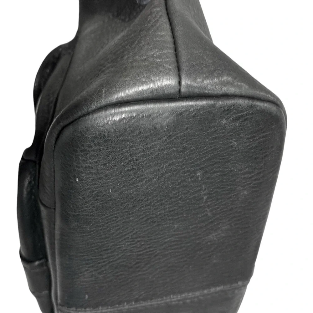 Vintage Fossil 1954 Black Supple Pebbled Leather Shoulder Bag 75082‎